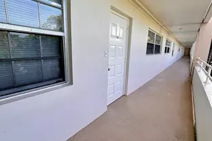 3850 Oaks Clubhouse Dr, Pompano Beach, FL 33069 - Photo 34
