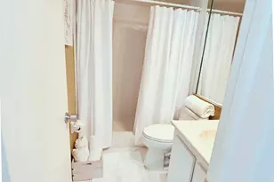 3850 Oaks Clubhouse Dr, Pompano Beach, FL 33069 - Photo 26
