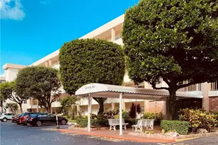 3850 Oaks Clubhouse Dr, Pompano Beach, FL 33069 - Photo 42