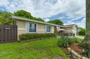 11841 NW 33rd St, Sunrise, FL 33323 - Photo 2