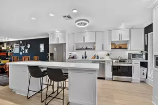 8900 Warwick Dr, Boca Raton, FL 33433 - Photo 4