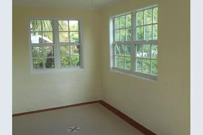 832 Biscayne Drive, West Palm Beach, FL 33401 - Photo 16