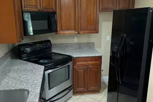 4839 Springfield St, Lake Worth, FL 33463 - Photo 2