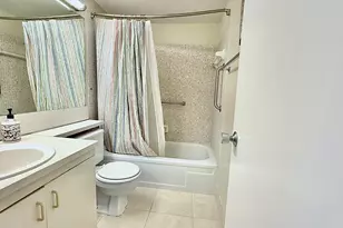 4075 Newport Q Dr, Deerfield Beach, FL 33442 - Photo 24