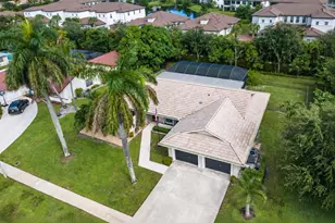 9077 Old Pine Rd, Boca Raton, FL 33428 - Photo 32