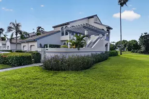 704 Ryder Cup Cir, Palm Beach Gardens, FL 33418 - Photo 2