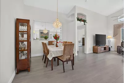 6354 Westchester Club Drive N, Boynton Beach, FL 33437 - Photo 12