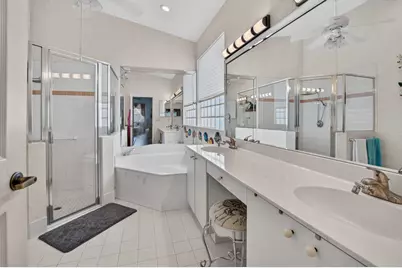 6354 Westchester Club Drive N, Boynton Beach, FL 33437 - Photo 32
