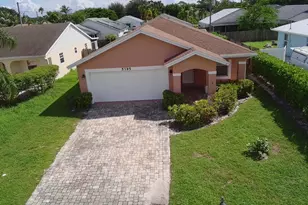 5795 SE Mitzi Ln, Stuart, FL 34997 - Photo 2