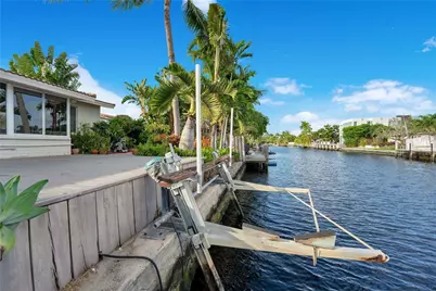 2142 NE 17th Avenue, Wilton Manors, FL 33305 - Photo 30
