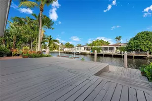 2142 NE 17th Ave, Wilton Manors, FL 33305 - Photo 18