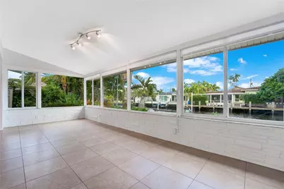 2142 NE 17th Avenue, Wilton Manors, FL 33305 - Photo 18