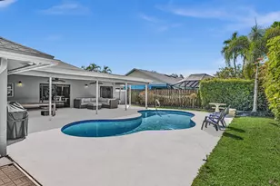 1021 Cherry Ln, Wellington, FL 33414 - Photo 16