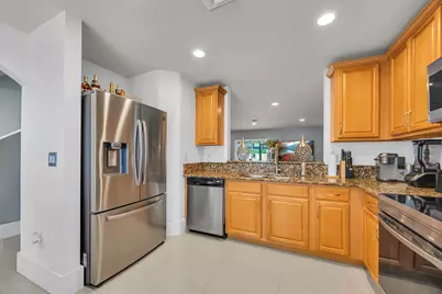 5933 Manchester Way #5933, Tamarac, FL 33321 - Photo 14