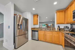 5933 Manchester Way, Tamarac, FL 33321 - Photo 14