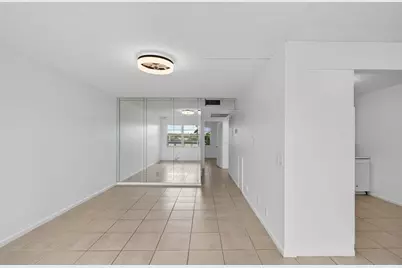 4028 Hythe B, Boca Raton, FL 33434 - Photo 4