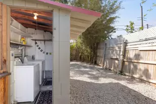 101 E 25th St, West Palm Beach, FL 33404 - Photo 16