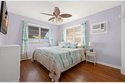 101 E 25th Street, West Palm Beach, FL 33404 - Photo 12