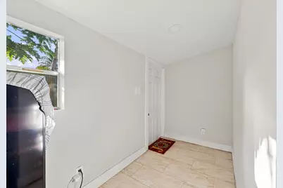 618 S Pine Street #B, Lake Worth, FL 33460 - Photo 12