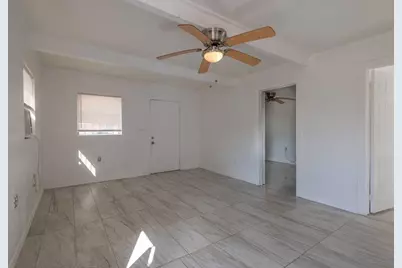 2516 Ave L #Unit b, Fort Pierce, FL 34947 - Photo 8