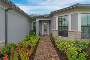 4566 Silverwood Ln N, Oakland Park, FL 33309 - Photo 2