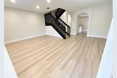 9326 W 33rd Lane, Hialeah, FL 33018 - Photo 4