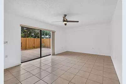 2405 24th Court, Jupiter, FL 33477 - Photo 4