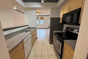 533 NE 3rd Ave, Fort Lauderdale, FL 33301 - Photo 2