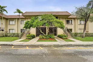 310 Lakeview Dr, Weston, FL 33326 - Photo 40