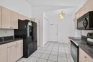 900 SE 2nd Ave, Dania Beach, FL 33004 - Photo 16