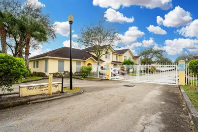 1235 NW 27th Avenue, Pompano Beach, FL 33069 - Photo 1