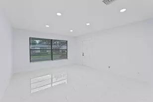 9880 Chestnut Tree Terrace, Boynton Beach, FL 33436 - Photo 4