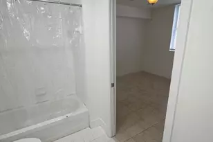 115 SW 11th St, Miami, FL 33130 - Photo 16