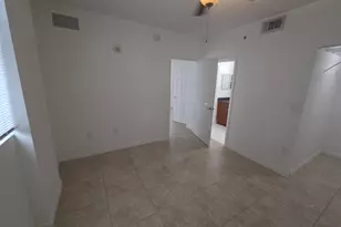 115 SW 11th St, Miami, FL 33130 - Photo 20