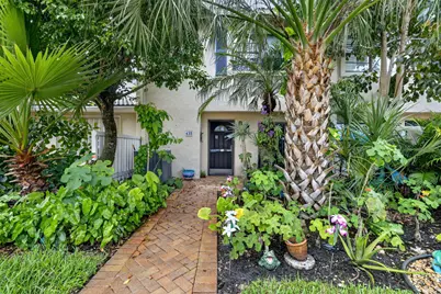 43 W Stratford Lane W #B, Boynton Beach, FL 33436 - Photo 1