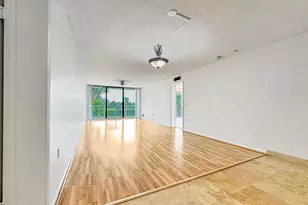 2761 Village Blvd, West Palm Beach, FL 33409 - Photo 6