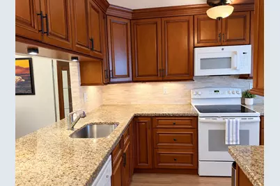 1427 E Hillsboro Boulevard #Apt 528, Deerfield Beach, FL 33441 - Photo 1