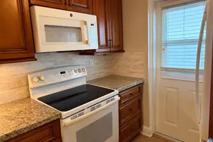 1427 E Hillsboro Blvd, Deerfield Beach, FL 33441 - Photo 2