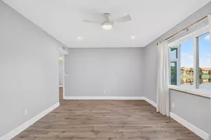 163 Lake Evelyn Dr, West Palm Beach, FL 33411 - Photo 20