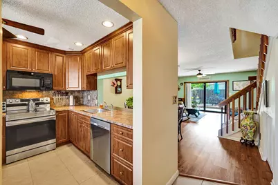 10772 NW 11th Street, Pembroke Pines, FL 33026 - Photo 8