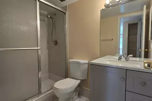 6061 N Falls Cir Dr, Lauderhill, FL 33319 - Photo 8