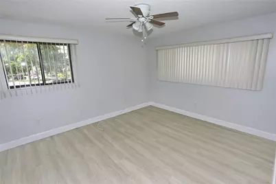 9712 S Belfort Circle, Tamarac, FL 33321 - Photo 22