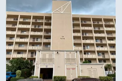 7076 Huntington Lane #805, Delray Beach, FL 33446 - Photo 2