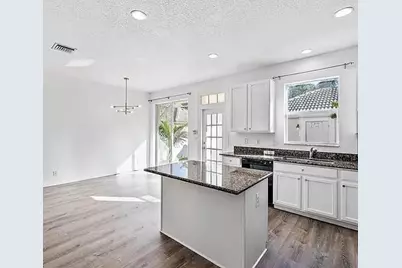 8052 Murano Circle, Palm Beach Gardens, FL 33418 - Photo 4