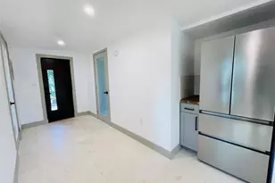 1028 NE 36th St, Oakland Park, FL 33334 - Photo 10