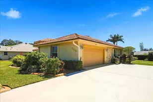 2042 SE Westmoreland Blvd, Port Saint Lucie, FL 34952 - Photo 4