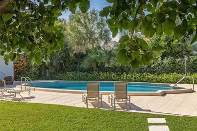 350 S Ocean Boulevard #204, Palm Beach, FL 33480 - Photo 8
