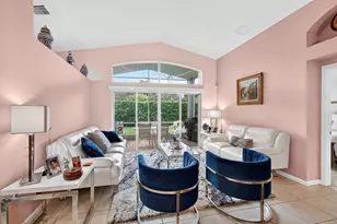 5670 Swaying Palm Ln, Boynton Beach, FL 33437 - Photo 10
