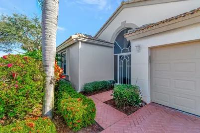 5670 Swaying Palm Lane, Boynton Beach, FL 33437 - Photo 2