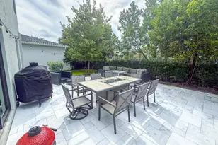 6060 Stonecrest Ct, Haverhill, FL 33415 - Photo 2